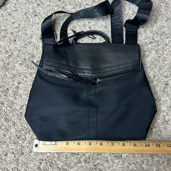 NWT Botkier New York Black Mini Trigger Backpack Nylon Faux Leather - Picture 4 of 6